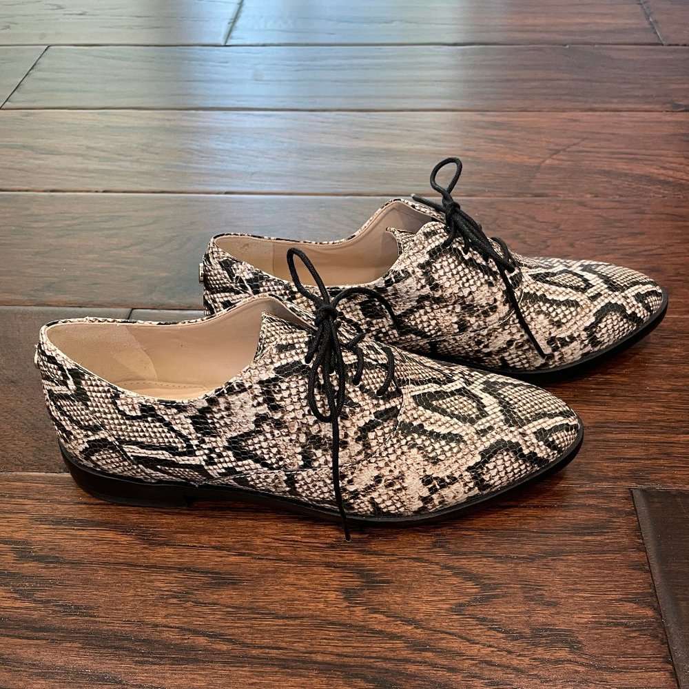 Like New Cole Haan - Modern Classics Oxford - Python Leather Print Size 5